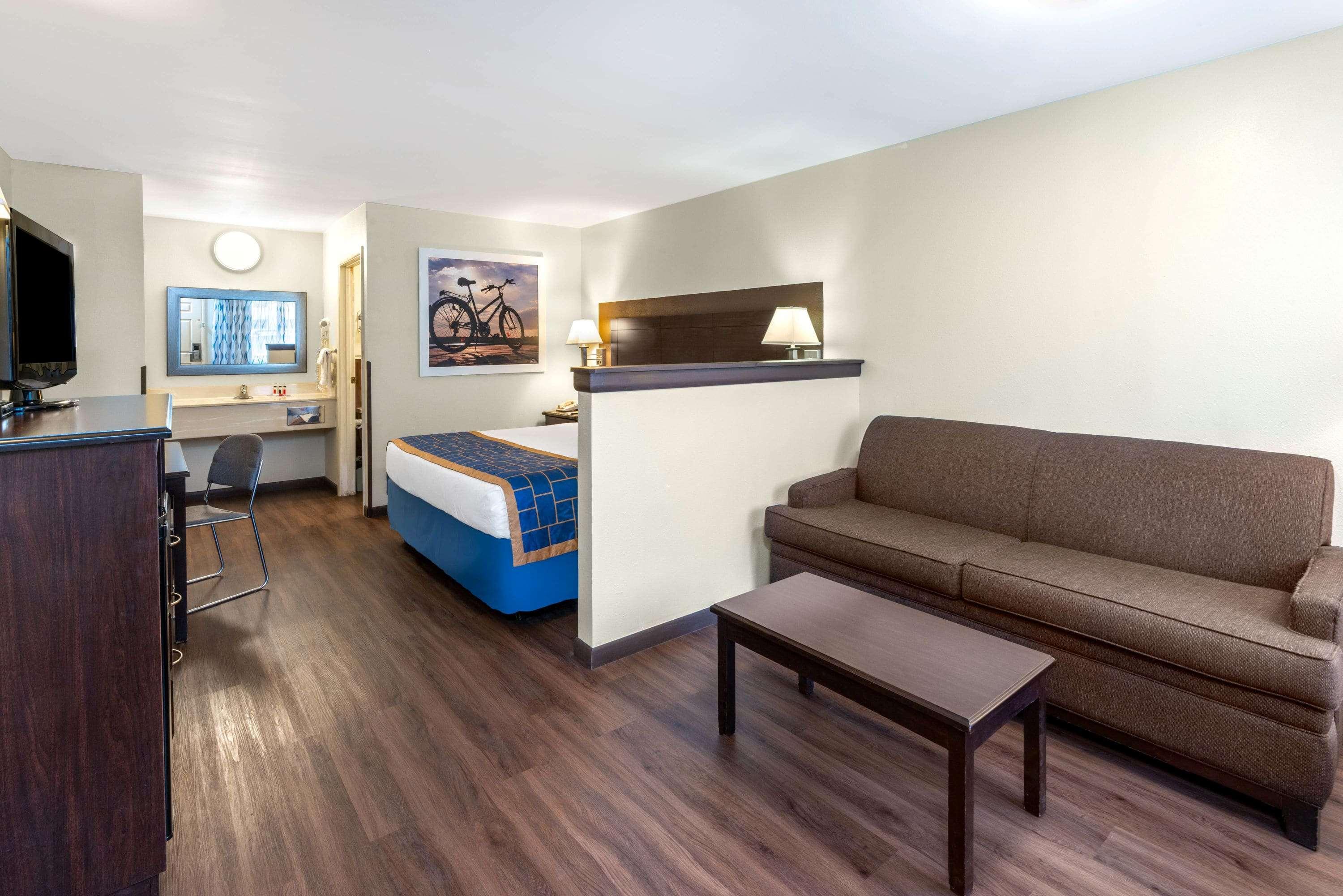 Days Inn by Wyndham Grants Exterior foto
