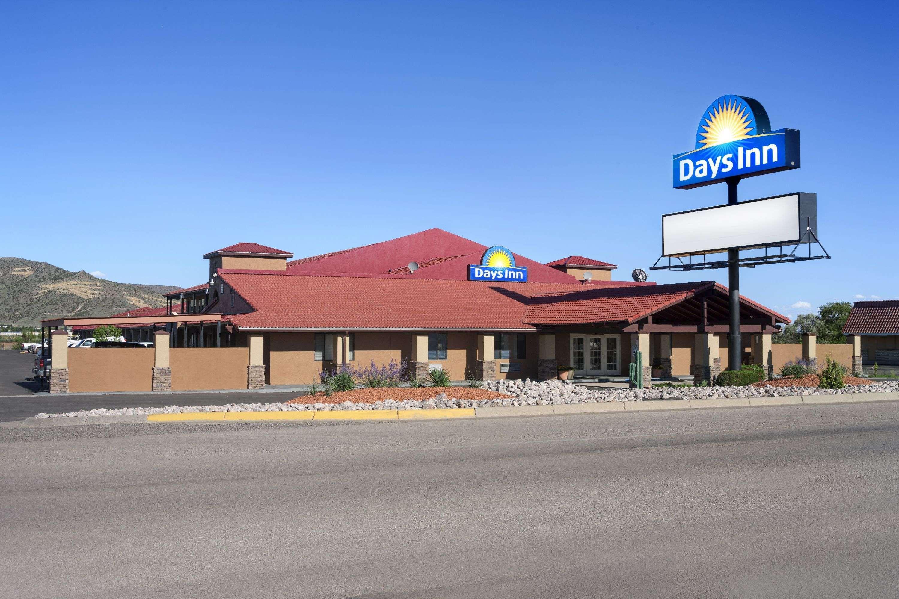 Days Inn by Wyndham Grants Exterior foto
